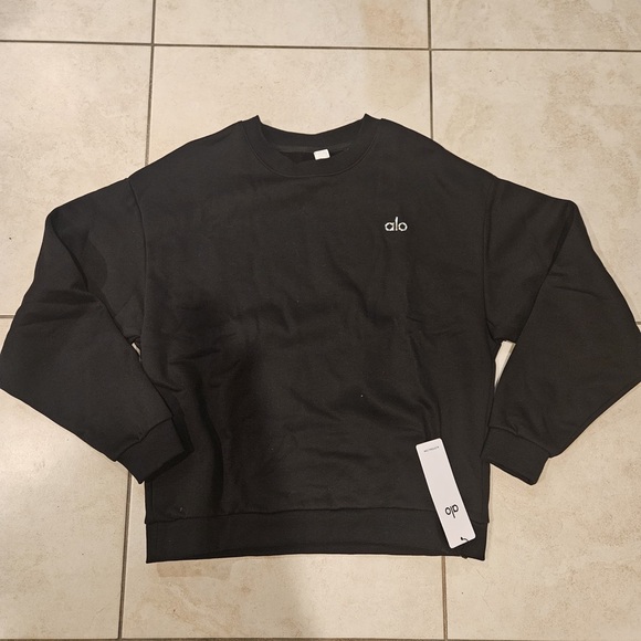 ALO Yoga accolade crew neck pullover - Picture 2 of 6